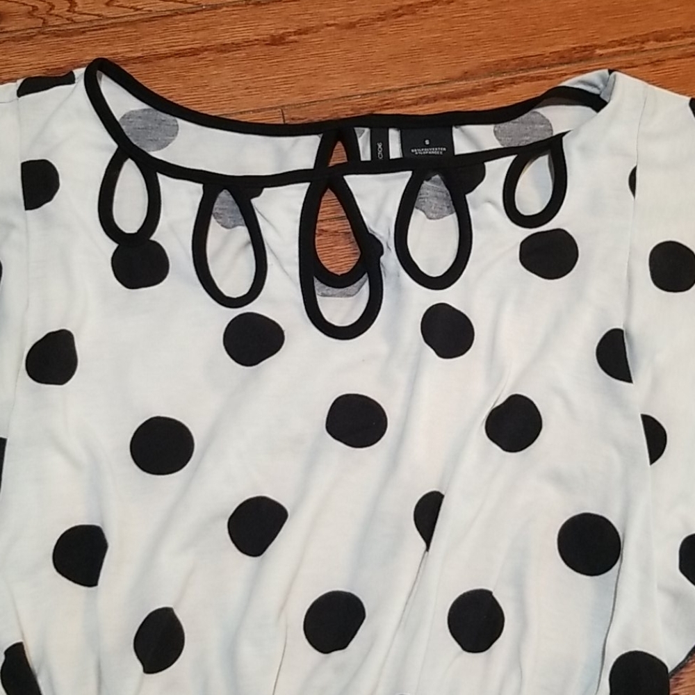 Top - Picture 2 of 5